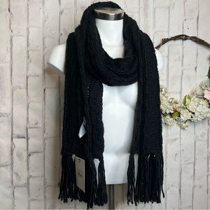 NWT Black Knit Warm Crochet Fringe Scarf